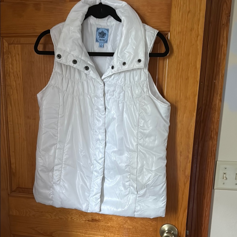 Izod White Quilted Vest with High Collar